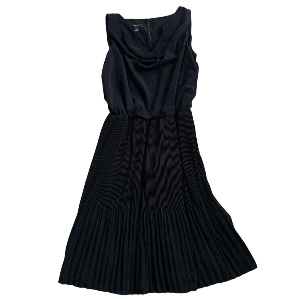 Alfani | Sleeveless Little Black Dress LBD Skirt has fan detailing Size 10